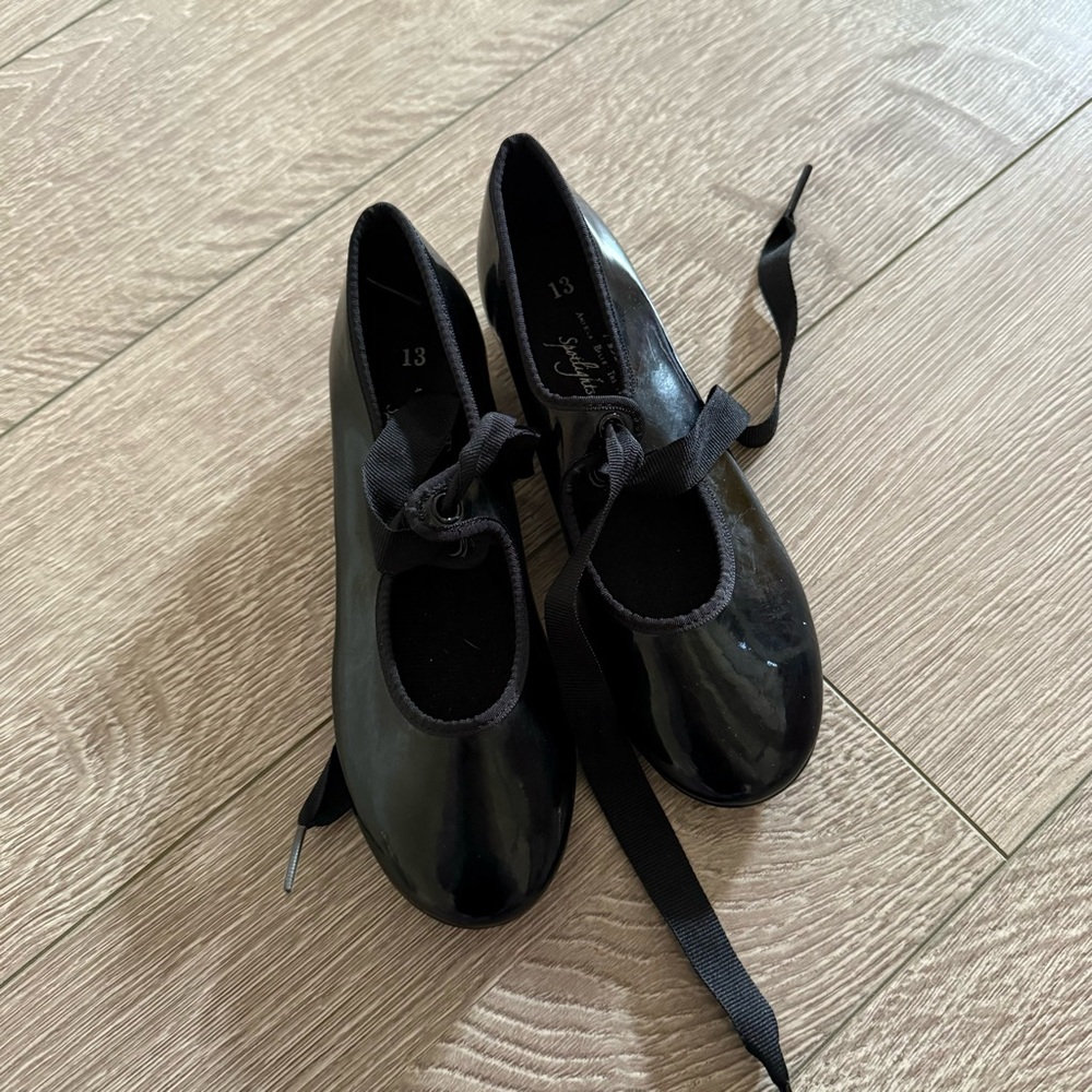 Black shoelace tap dance shoes